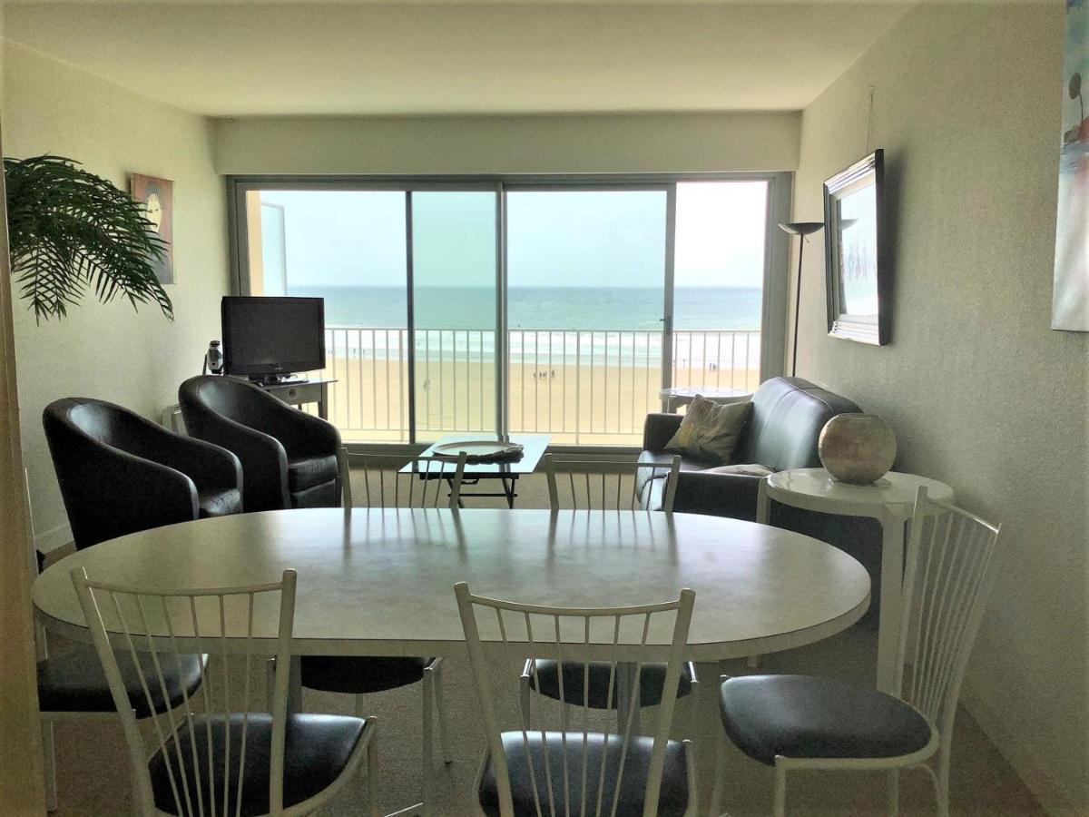 Le Calypso Apartment เลส์ซาบล์-โดล็อนน์ ภายนอก รูปภาพ